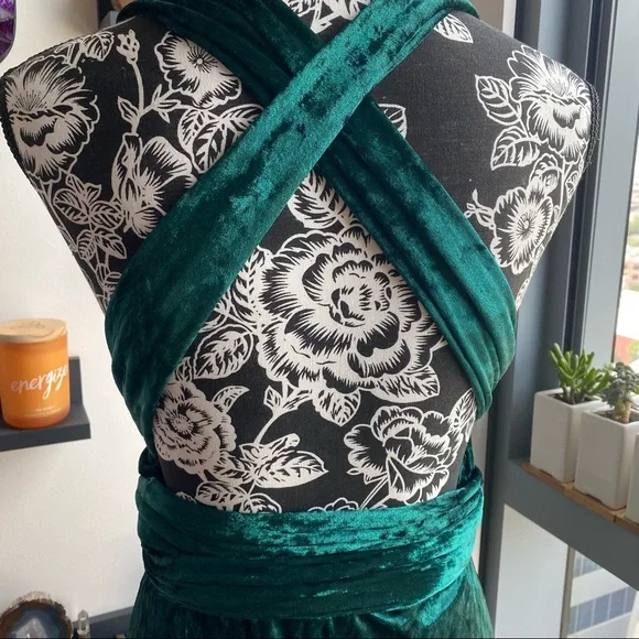 Lulu’s velvet multi-way maxi dress - Picture 3 of 11